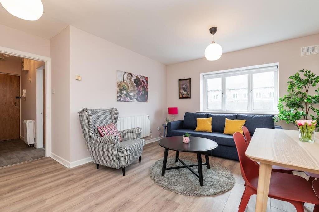 Fully Refurb Drogheda Apt7 3Rd Floor 외부 사진